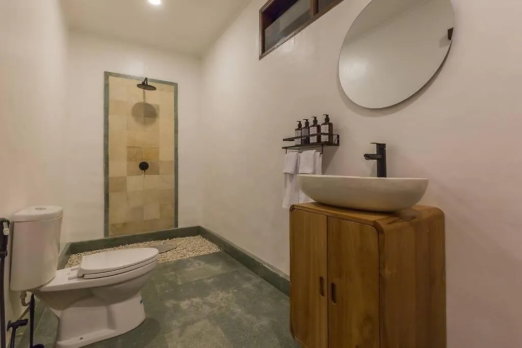 Charming 3 Bedrooms Villa Beach Walking Distance Seminyak